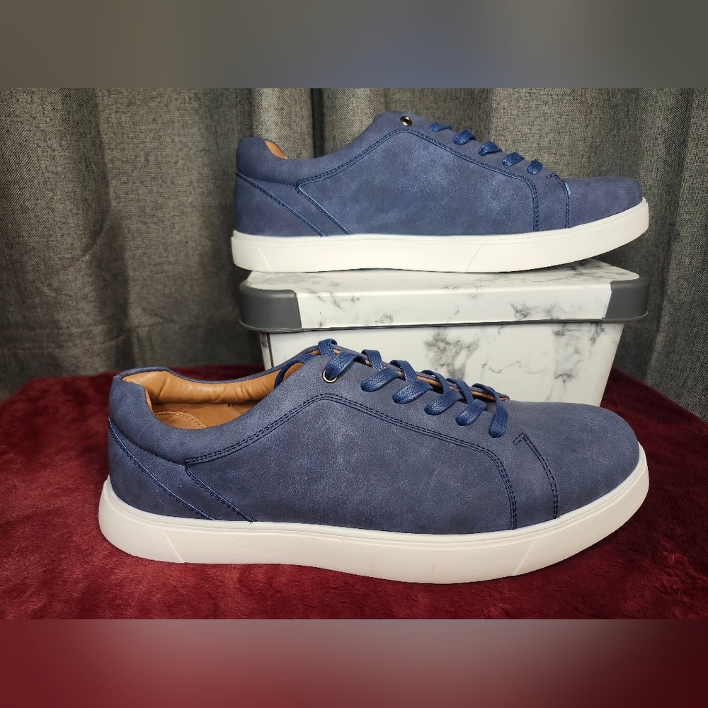 Men's Blue Casual Sneakers